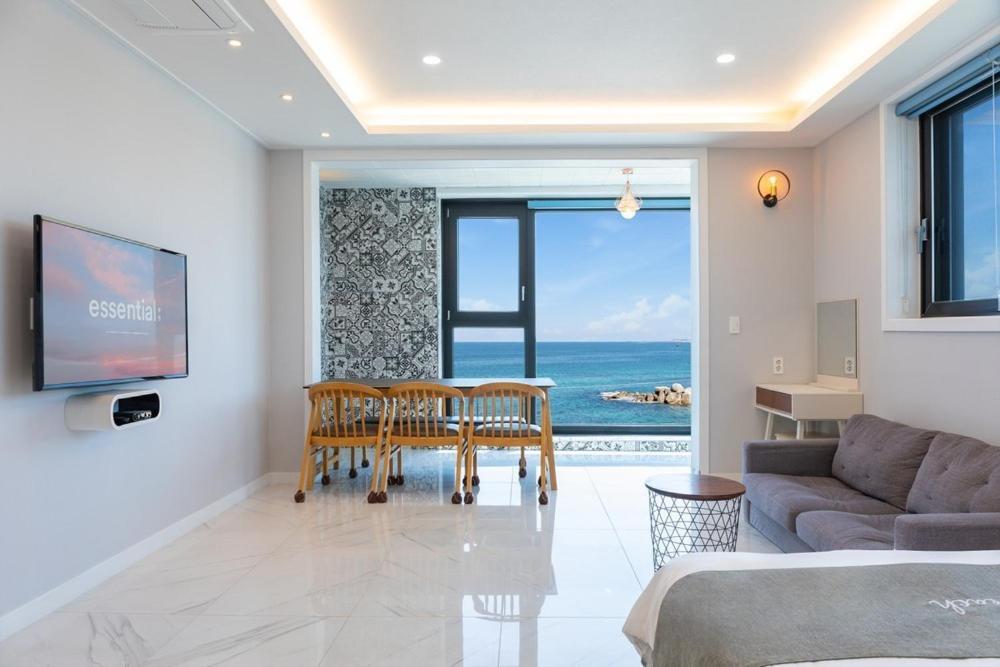Gangneung Blanc Beach Pension Habitación foto